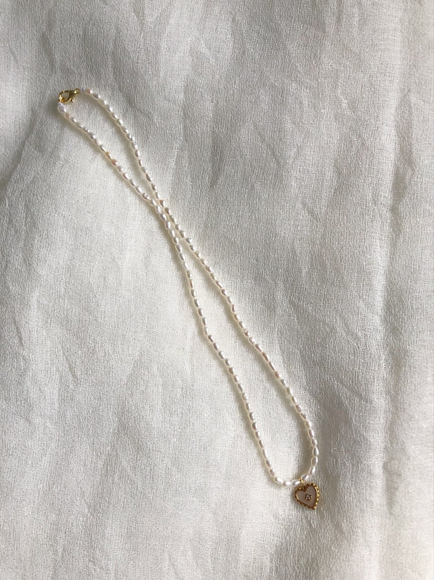 Heart pendant choker, keshi necklace, mother pearl necklace, keshi choker