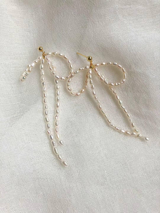 Bow Pearl earrings