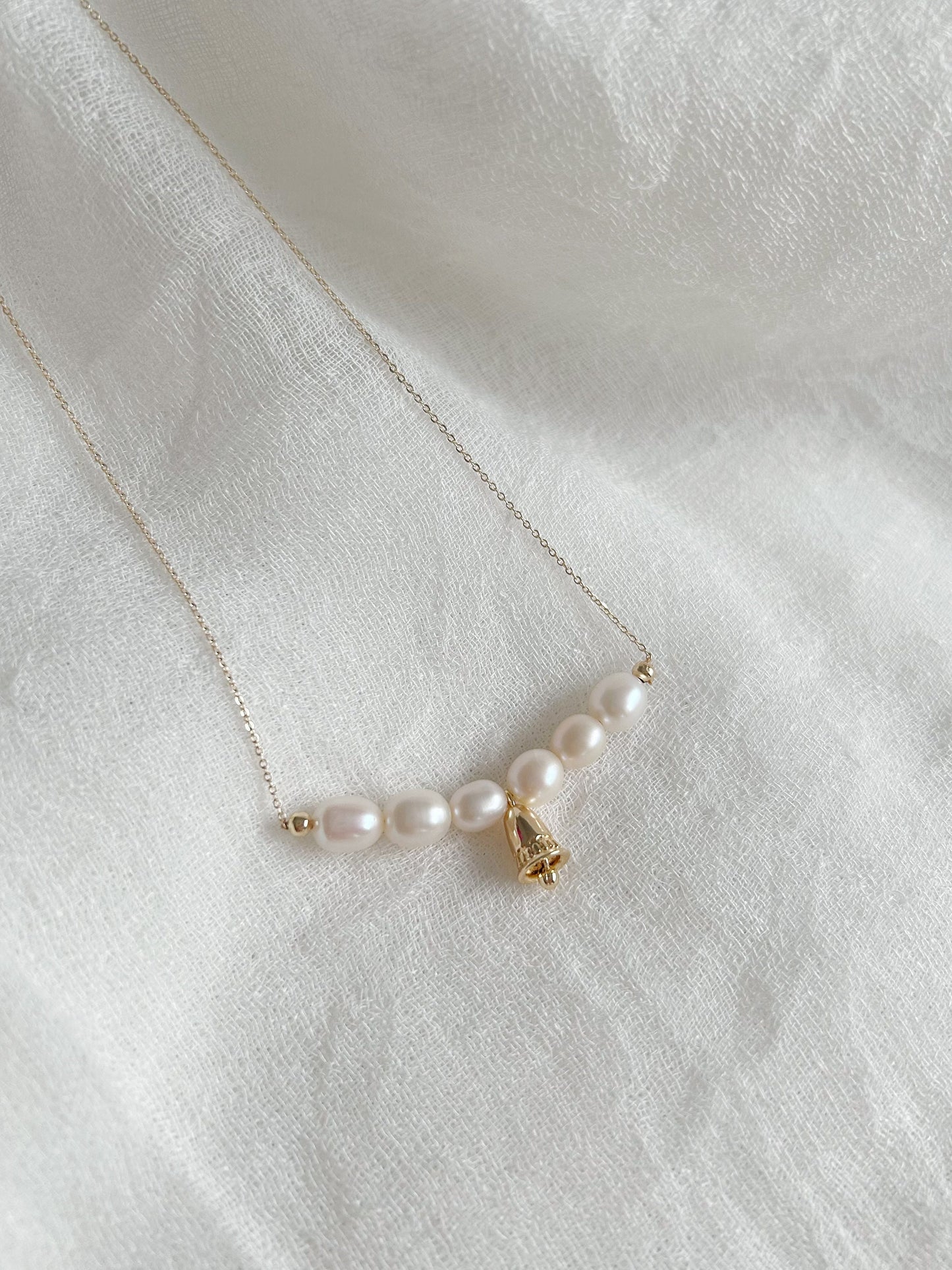 Freshwater pearl necklace, jingle bell pendant, Christmas special jewelry
