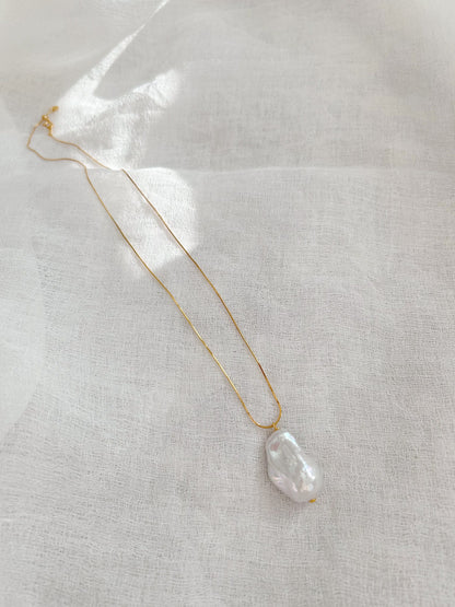 Large baroque pearl pandent, Unique Pearl necklace, special jewelry gift